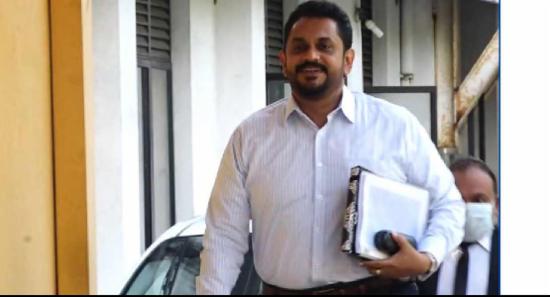 சஷீந்திர ராஜபக்ஸ இலஞ்ச ஊழல் ஆணைக்குழுவில் முன்னிலை